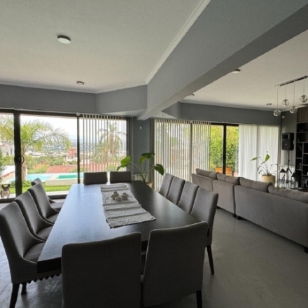 VIVIENDA EN VILLA CARLOS PAZ